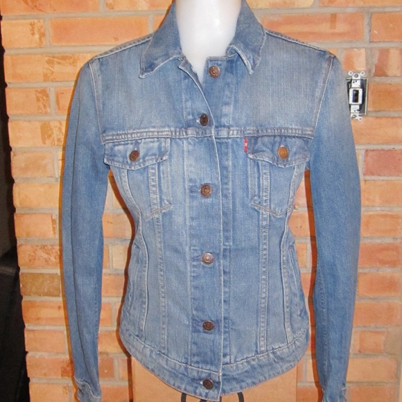 LEVI'S JEAN JACKET WOMENS XS DENIM COAT NICE!!
